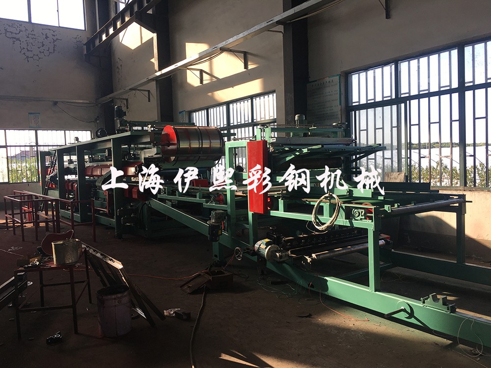 凈化巖棉玻鎂板硅巖板設(shè)備