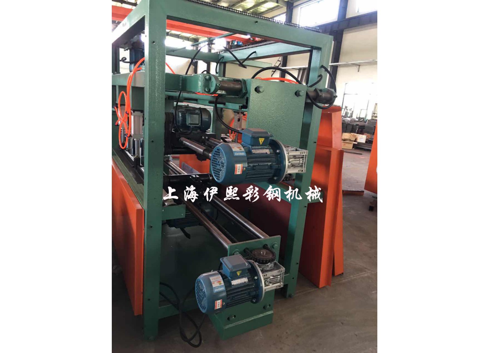 彩鋼復(fù)合機(jī)切割機(jī)